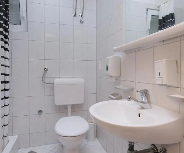 5975d Apartment Pisak